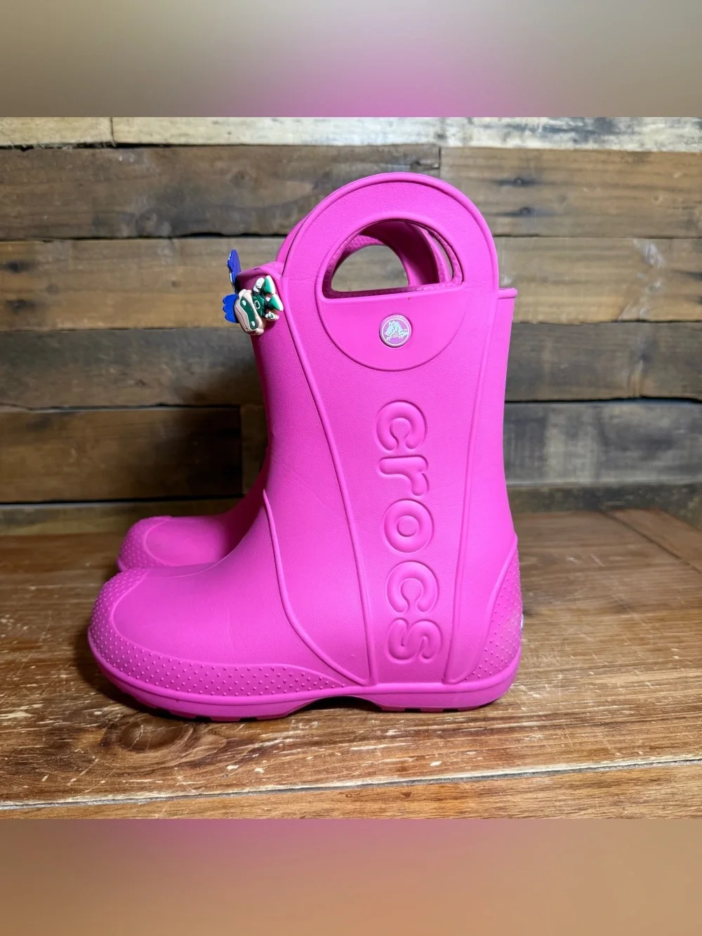 CROCS Girls Handle It Rain Boots Pink Waterproof Slip On Rubber Boots Size j2